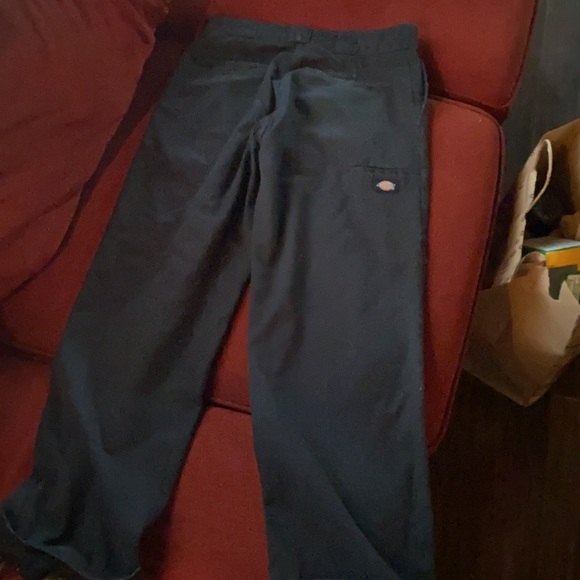 Dickies very good condition its too baggy for me got 2 sign on - Picture 2 of 2